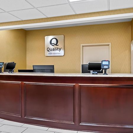 Quality Inn & Suites Airport North - Stone Oak San Antonio Exterior photo